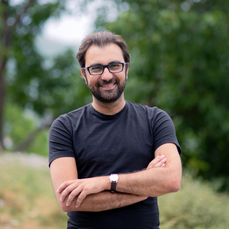 Yannis Kirimkiridis - Founder of Smartlink Maker